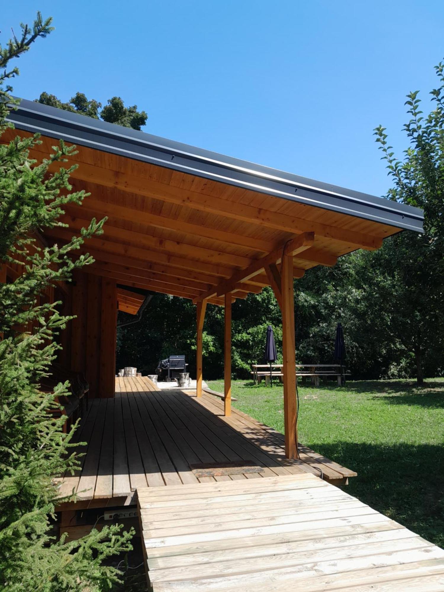 Villa Nica Wood Sremska Kamenica Exterior foto